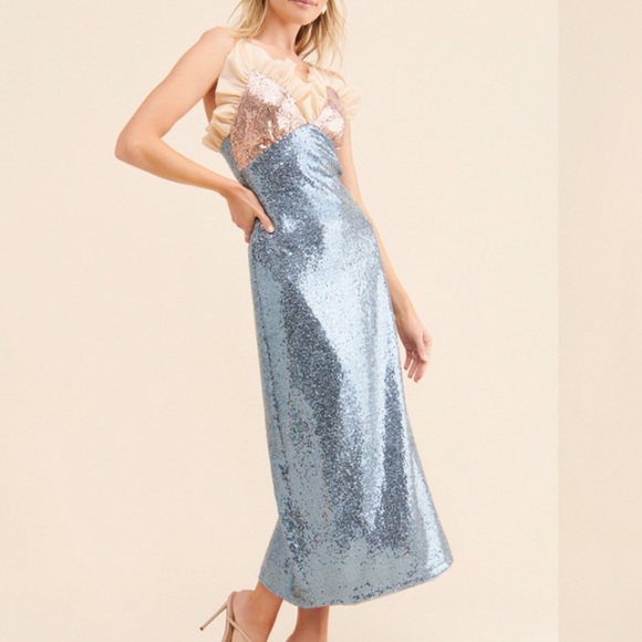 Sister Jane Element Sequin Dress
Q1 - Picture 1 of 9